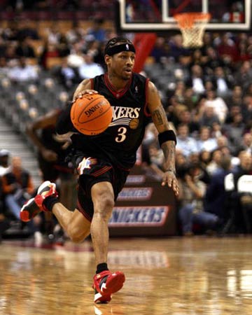 中超转会市场：广州队签下新前锋,（中超转会动态：广州队官宣新前锋加盟）