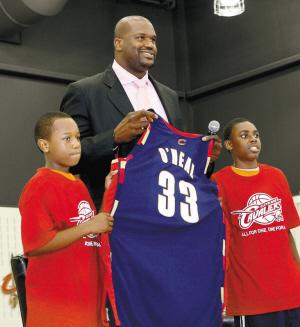 西蒙斯：在巴黎时，内马尔一直照顾我；英超就是世界第一联赛（西蒙斯：在巴黎期间内马尔对我照顾有加，英超堪称世界第一联赛）