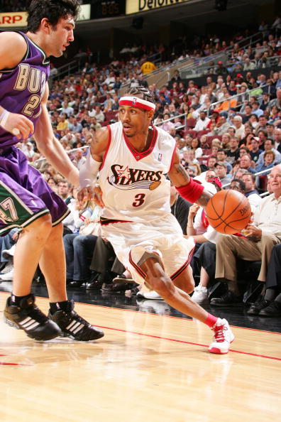 马德里打响榜首大战!数据：皇马或2-1笑傲德比（马德里德比上演榜首之争 预测皇马2-1小胜）