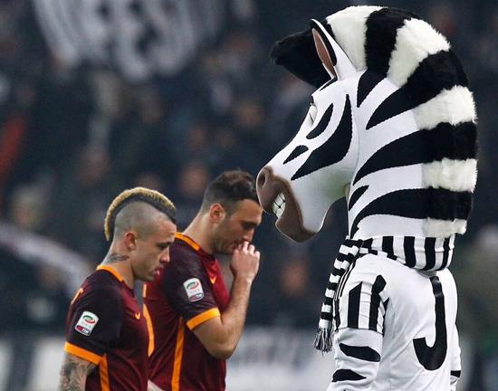 富兰克林·杰克逊独木难支，率队险胜（富兰克林·杰克逊孤军奋战，带队惊险取胜）