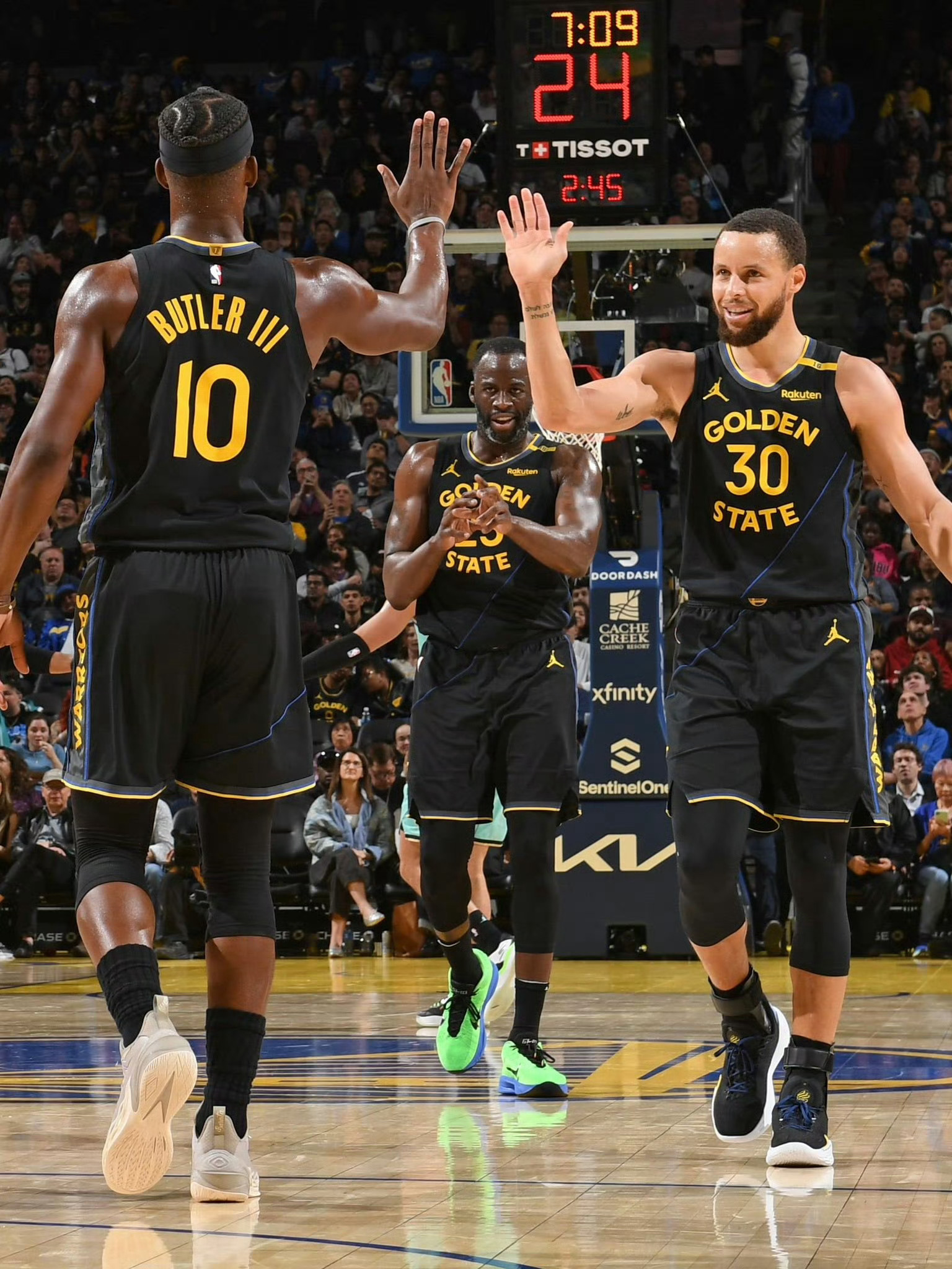 欧冠：拜仁慕尼黑胜里斯本竞技（欧冠联赛：拜仁慕尼黑击败里斯本竞技）