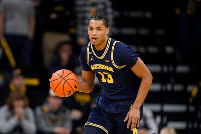 长传助攻姆巴佩破门，阿诺德西甲生涯首次送出助攻（阿诺德西甲首助献上，长传助姆巴佩破门）