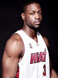 伤愈归来！阿方索·戴维斯时隔262天后重回拜仁大名单（阔别262天，阿方索·戴维斯复出重返拜仁大名单）