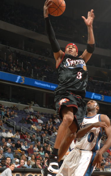 韩K联半场：白栋圭疑似手球未判点，富川FC暂0-0水原FC（韩职联半场战报：白栋圭疑似手球未判点，富川FC与水原FC互交白卷）