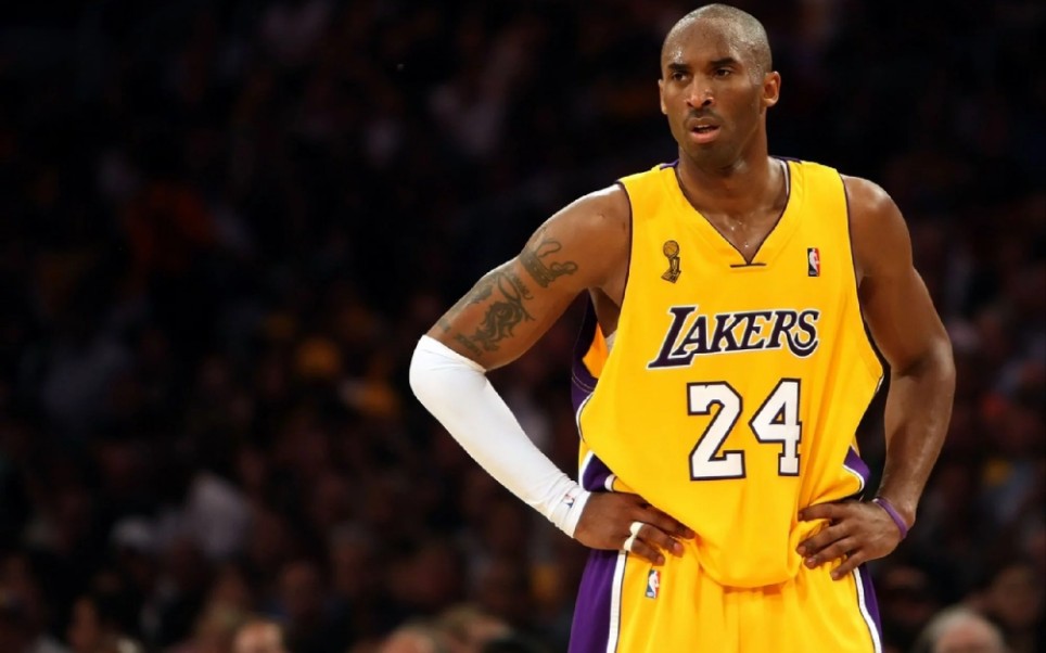 臭名远扬，黄潜球迷在社媒创建“不要帕尔特伊”的标签（争议延烧，黄潜球迷在社媒发起“拒绝帕尔特伊”标签）