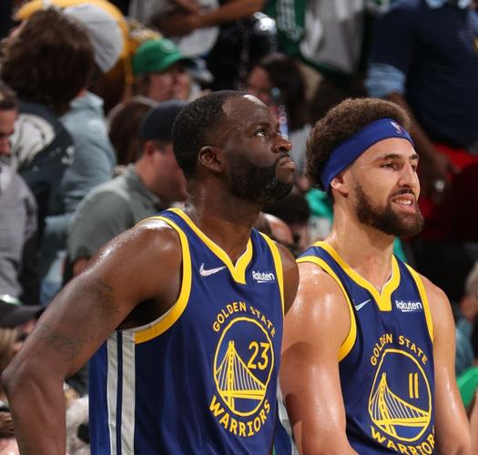 图赫尔：贝林厄姆以10号位身份回归，福登会是中路球员（图赫尔：贝林厄姆回到10号位，福登将踢中路）