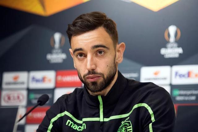 法尔克：格纳布里经纪人已和拜仁谈降薪续约，球员很可能留队（法尔克：格纳布里大概率留队，经纪人与拜仁已谈降薪续约）