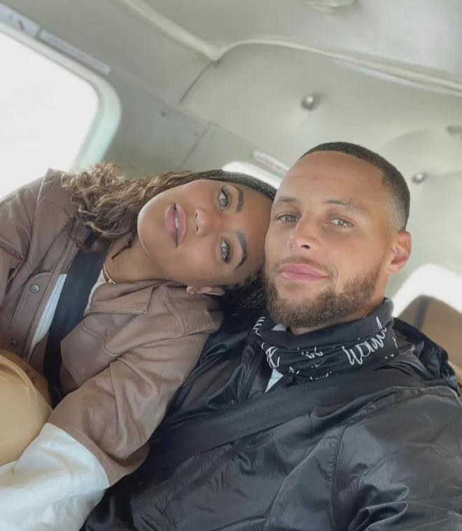 宝刀未老！53岁齐达内再现马赛回旋，戏耍大美女后轻盈破门（53岁齐达内再秀马赛回旋，晃过美女后轻巧破门，风采不减）