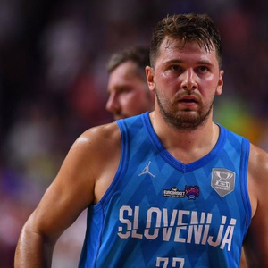 NBA季后赛焦点球员表现回顾（NBA季后赛核心球员表现盘点）