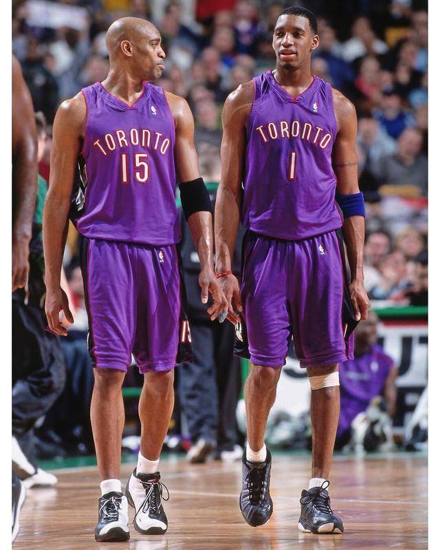 记者：埃利奥特可能回归利物浦，格伊预计不会在冬窗转会（记者称埃利奥特或重返利物浦，格伊预计冬窗留队）